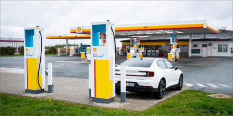 Acuerdo entre ABB E-mobility y Shell para instalar puntos de recarga de VE en viviendas y comercios
