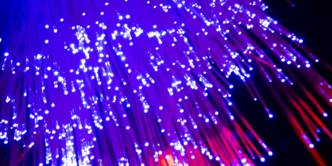 Transferencia de datos más segura con el uso de memorias cuánticas en una conexión de fibra óptica