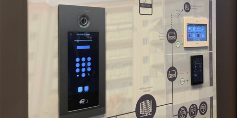El videoportero IP MEET de Fermax se integra en el sistema domótico gracias al servidor THINKNX