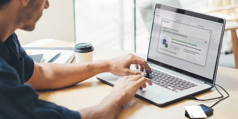 La solución criptográfica 2N PICard cifra las tarjetas RFID para aumentar la seguridad en el control de accesos