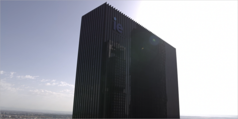 Red de alta capacidad para una conectividad fiable en el campus tecnológico IE Tower en Madrid