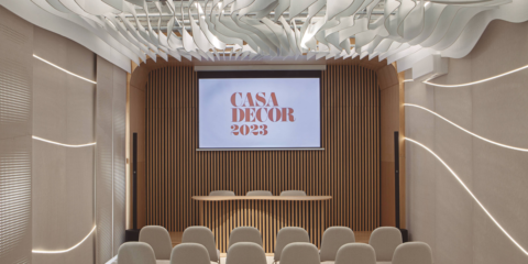 La iluminación y los mecanismos de Simon están presentes en varios espacios de Casa Decor