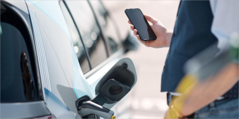 Schneider Electric lanza el cargador EVlink Home para controlar las cargas de VE a través de Wiser