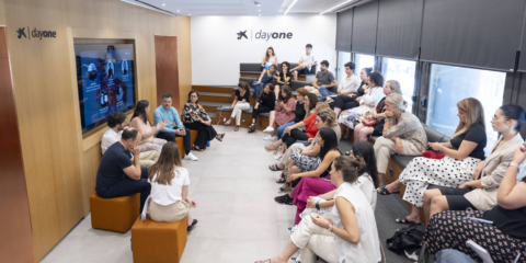 Simon colabora en una mesa redonda sobre el papel de la IA en el diseño de interiores