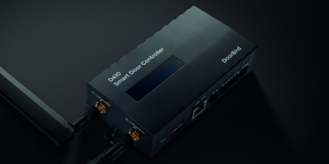DoorBird lanza un nuevo controlador de puerta inteligente para ofrecer un acceso digital en edificios