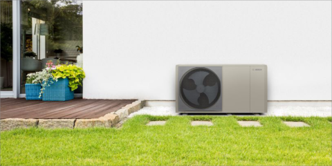 Junkers Bosch amplía su catálogo de aerotermia con una nueva bomba de calor y un acumulador de a.c.s