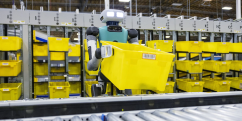 Digit, el robot bípedo de Amazon para realizar tareas repetitivas en los pedidos navideños