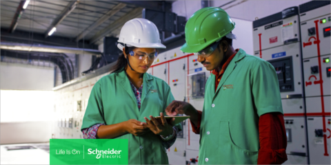 La digitalización generará nuevos empleos en la industria, según un estudio de Schneider Electric