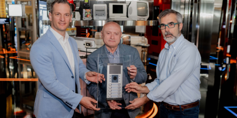FERMAX dona la placa de calle Cityline Classic al L’ETNO Museu Valencià d’Etnologia