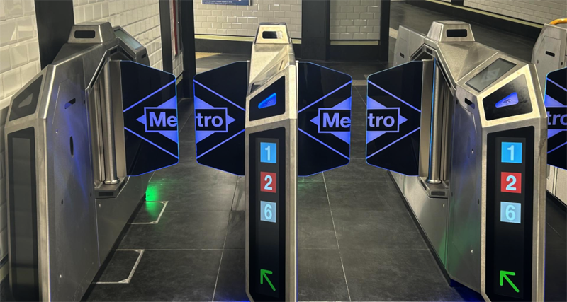 Tornos inteligentes del Metro de Madrid.