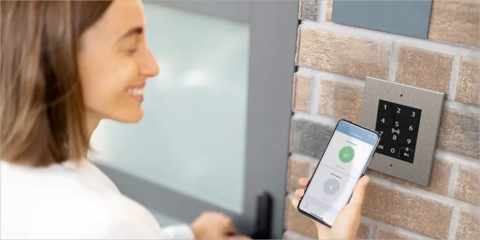 2N lanza una oferta limitada para su sistema de control de accesos móviles WaveKey