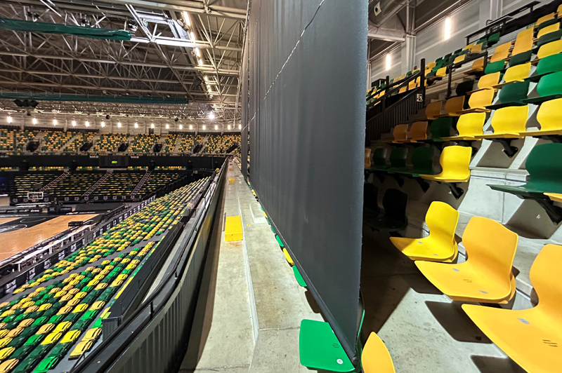 Estadio interior.