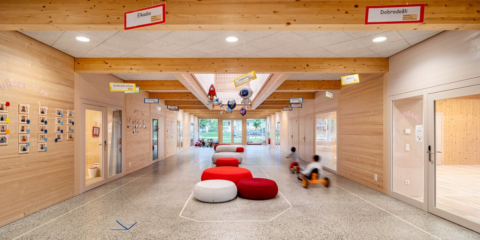 La guardería Kreuzfeld utiliza la iluminación de Zumtobel para ofrecer espacios armoniosos y seguros