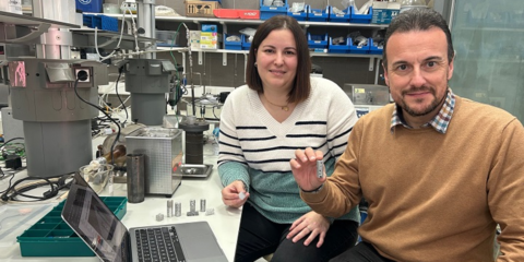 La Universidad de Alicante desarrolla un material capaz de eliminar el calor de los dispositivos electrónicos