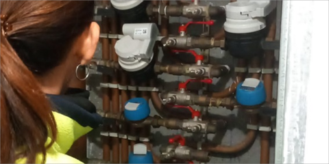 El proyecto ‘OU-intelligente’ avanza en la instalación de contadores inteligentes de agua
