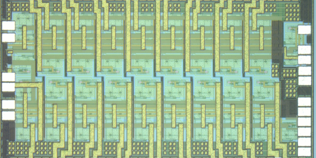 Sistema de accionamiento de microactuadores.