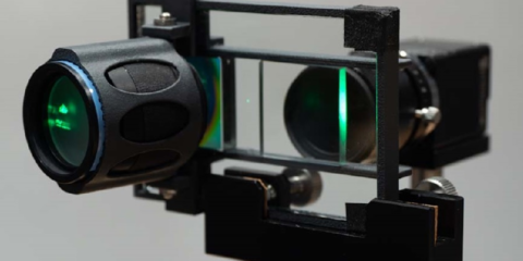 La Universidad de Tokio desarrolla una gafa de realidad aumentada que recibe imágenes de un proyector