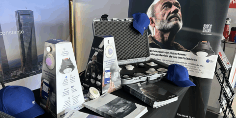 Los instaladores eléctricos conocen las últimas innovaciones de Dinuy en el Auna PartnerDay