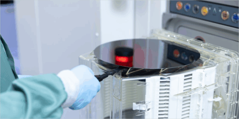 Una innovadora aleación estable de cuatro elementos genera nuevos chips para electrónica y fotónica