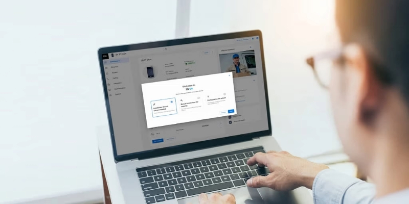 persona con portátil