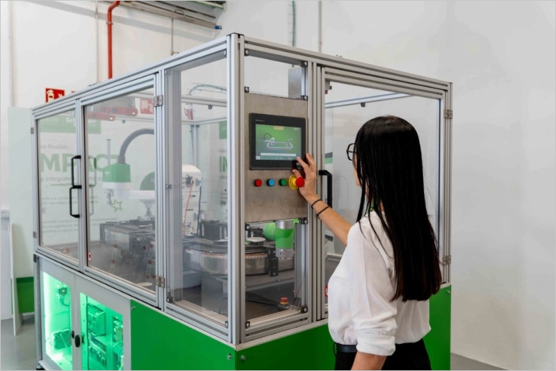 Nuevo laboratorio de robótica de Schneider Electric