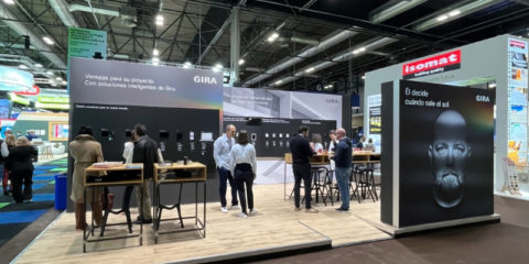 Las últimas innovaciones de Gira para viviendas inteligentes se muestran en Rebuild 2026