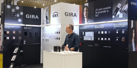 Gira presenta System 70 en Levante Home Meeting 2026 con un diseño minimalista y tecnología integrada