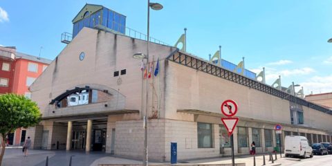 El Mercado de Abastos de Ponferrada incorporará videovigilancia y control de accesos