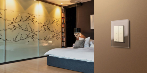 Gira integra mecanismos eléctricos y control inteligente en el diseño interior contemporáneo