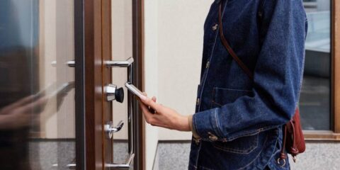 La app de iLOQ se actualiza para optimizar la experiencia del usuario de sus cerraduras inteligentes