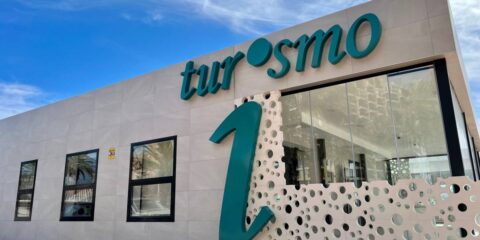 La Oficina de Turismo de Fuengirola se digitaliza con asistentes inteligentes y nuevos canales