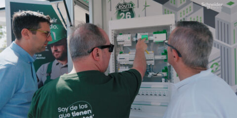 Más de 40 nuevas paradas amplían el recorrido de la Ruta 26 de Schneider Electric