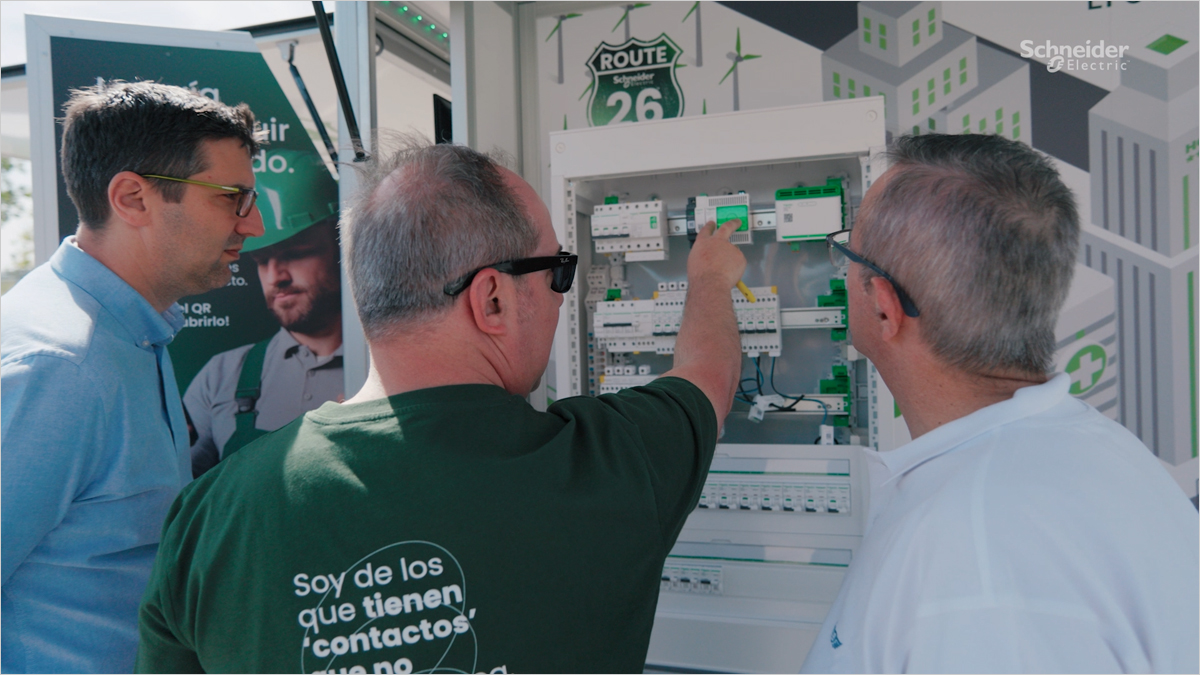 Más de 40 nuevas paradas amplían el recorrido de la Ruta 26 de Schneider Electric 