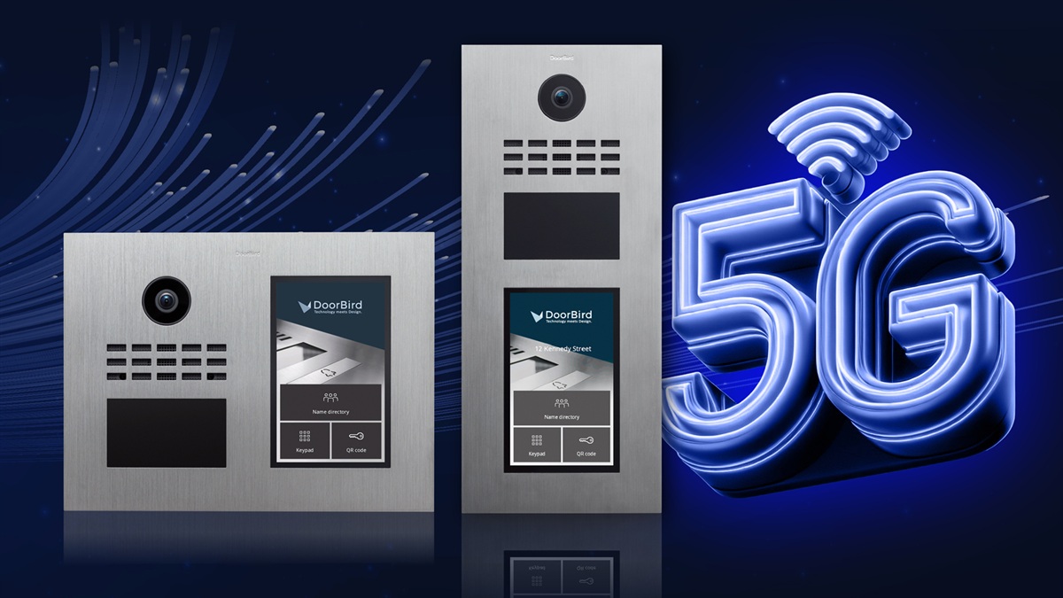 Dos videoporteros IP DoorBird D31x, en formato horizontal y vertical, junto al símbolo 5G sobre fondo azul.