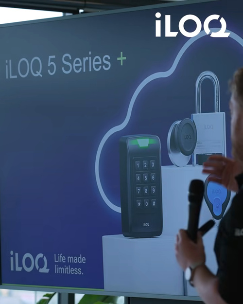 iLOQ 5 Series+, plataforma de accesos inteligentes presentada en Francia para gestión móvil y centralizada.