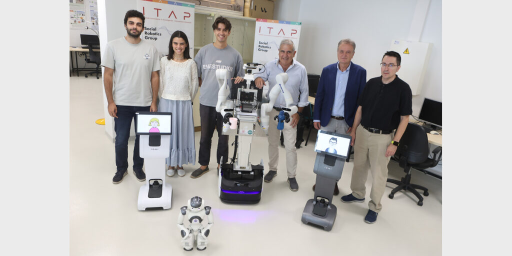La Universidad de Valladolid desarrolla un robot al servicio de las personas mayores en el hogar